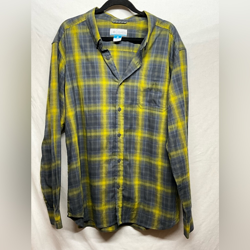 Columbia Men's Long Sleeve‎ Button Down Top Size  XL Yellow, Blue, Gray Outdoor